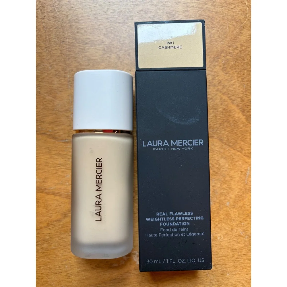 Laura Mercier Real Flawless Weightless Perfecting Foundation 1W1 Cashmere 1oz